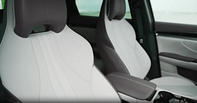 BYD Song Plus steering wheel and display